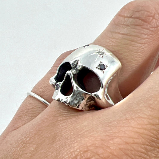 (The) Skull Ring (4 Moissanite, Size 7)