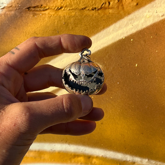 Jack ‘o Lantern Pendant (big)