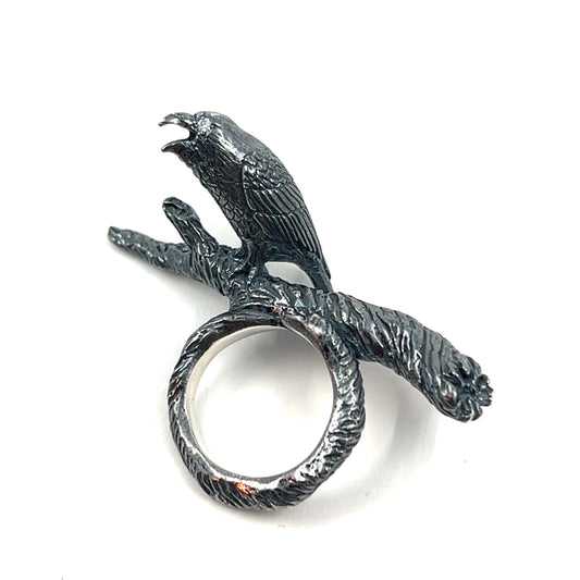 Raven on a Branch Ring (Moissanite eyes)
