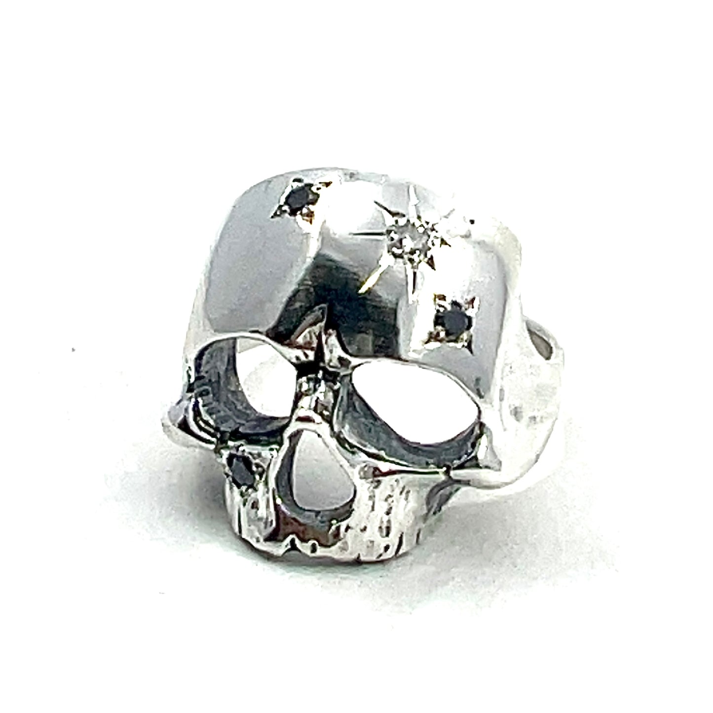(The) Skull Ring (4 Moissanite, Size 7)