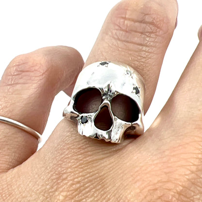 (The) Skull Ring (4 Moissanite, Size 7)