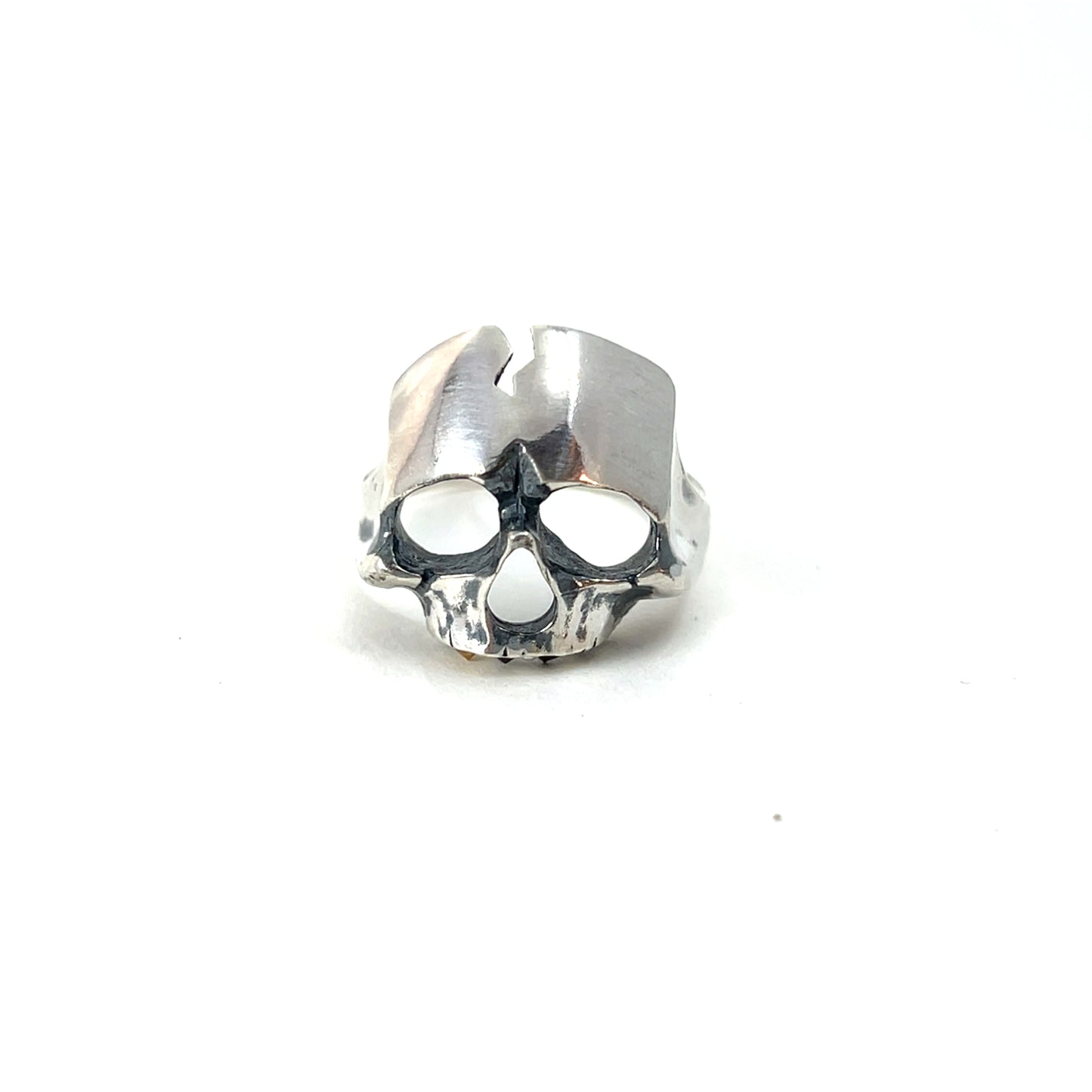 The Skull Ring (spinel & sapphire inverted teeth)