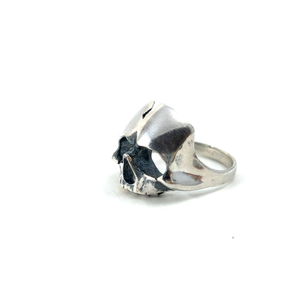 The Skull Ring (spinel & sapphire inverted teeth)