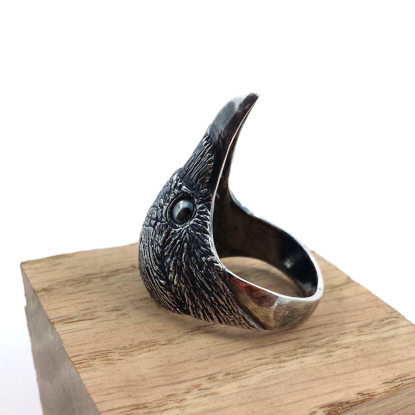 Corvid Ring