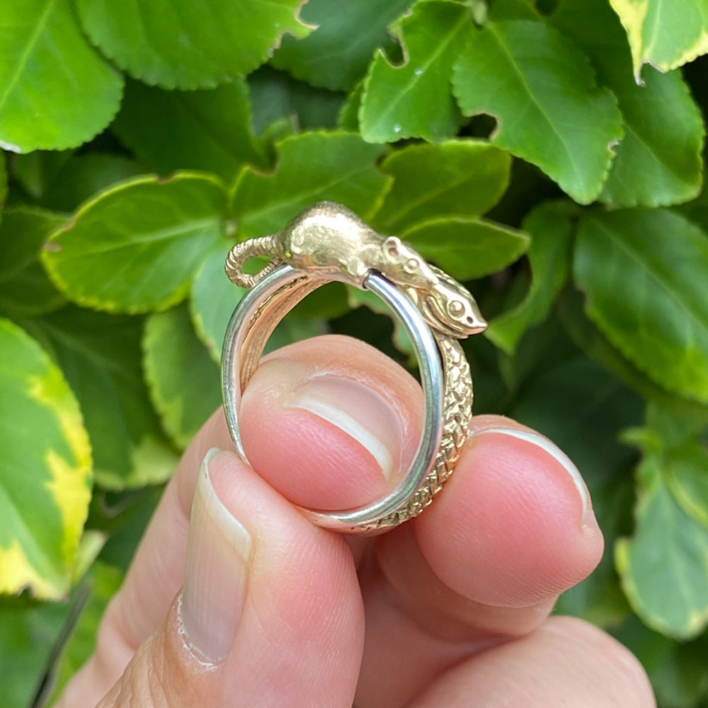 Spinning Rat Ring